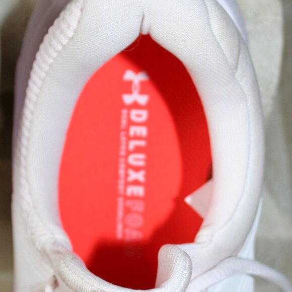 UnderArmour Charge Cushioning Running Shoe White Size 11(NWOT) - Picture 7 of 8
